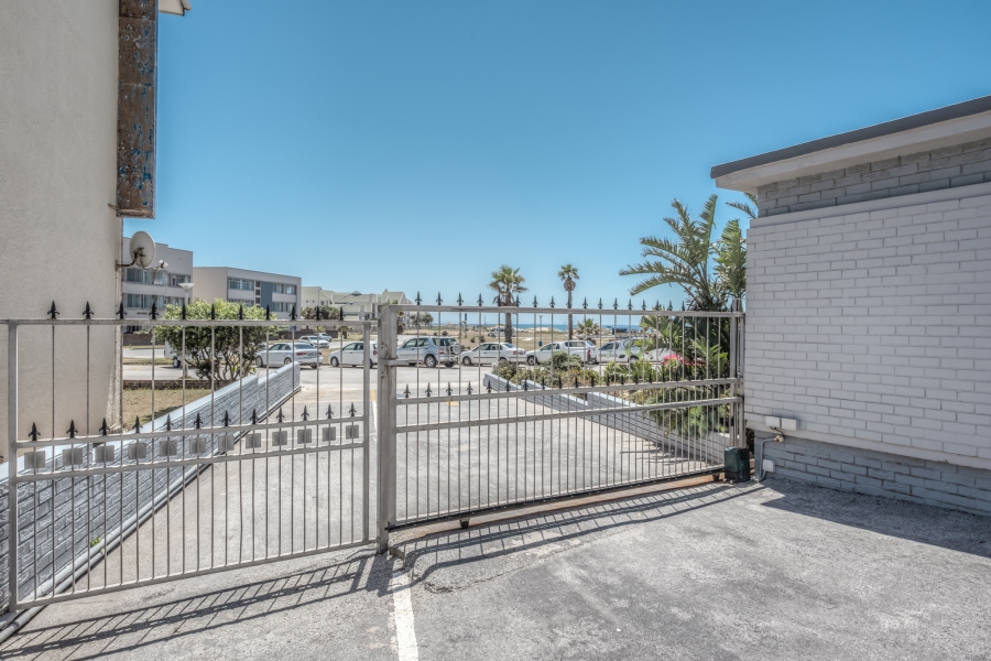 2 Bedroom Property for Sale in Summerstrand Eastern Cape